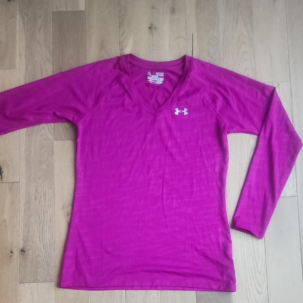 Under Armour Pink Long Sleeve V-Neck Top, Size XS